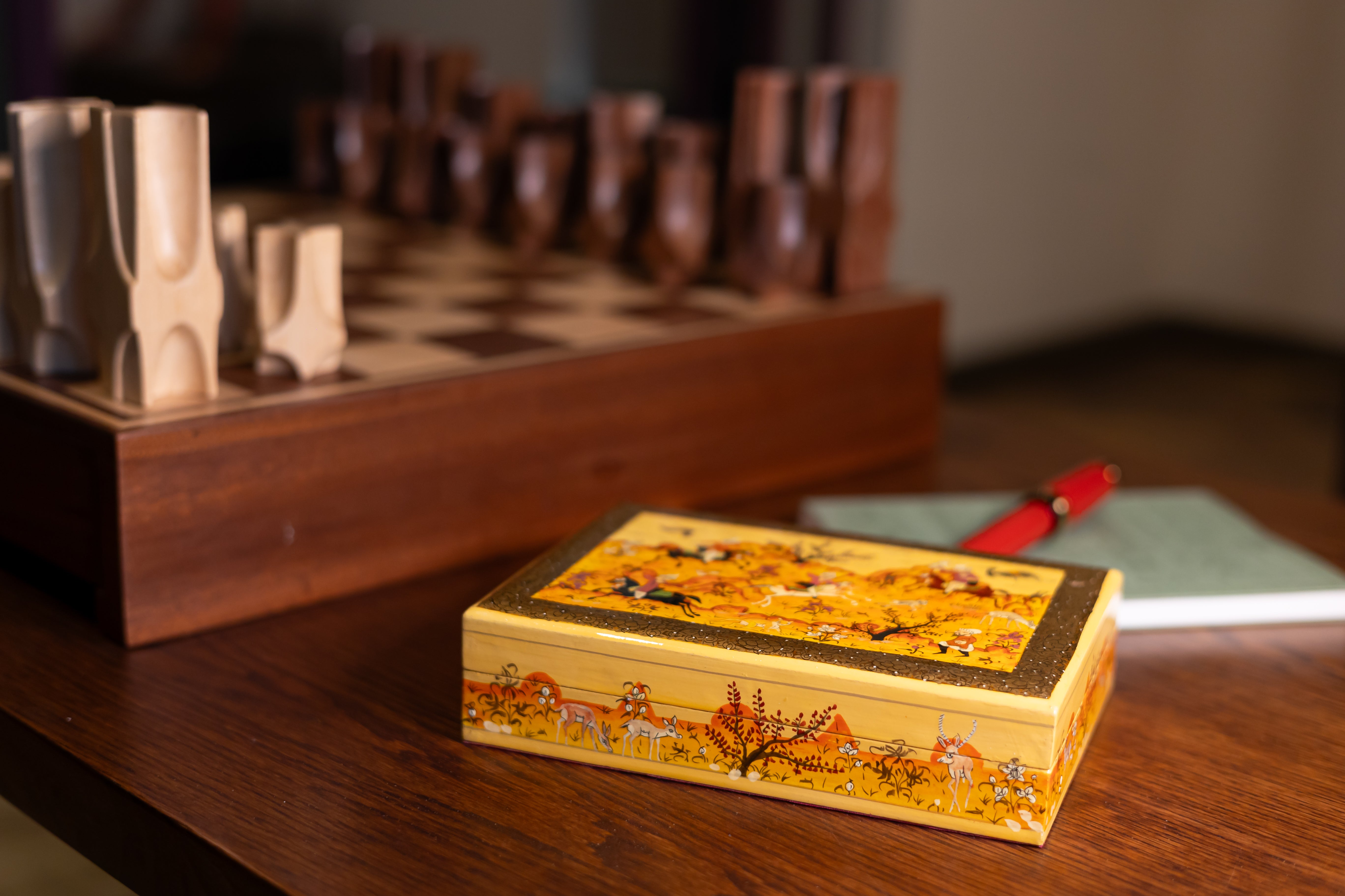 The Hunt Papier-mâché Box